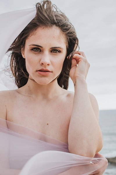 senior and personal branding photographer in Portland Oregon