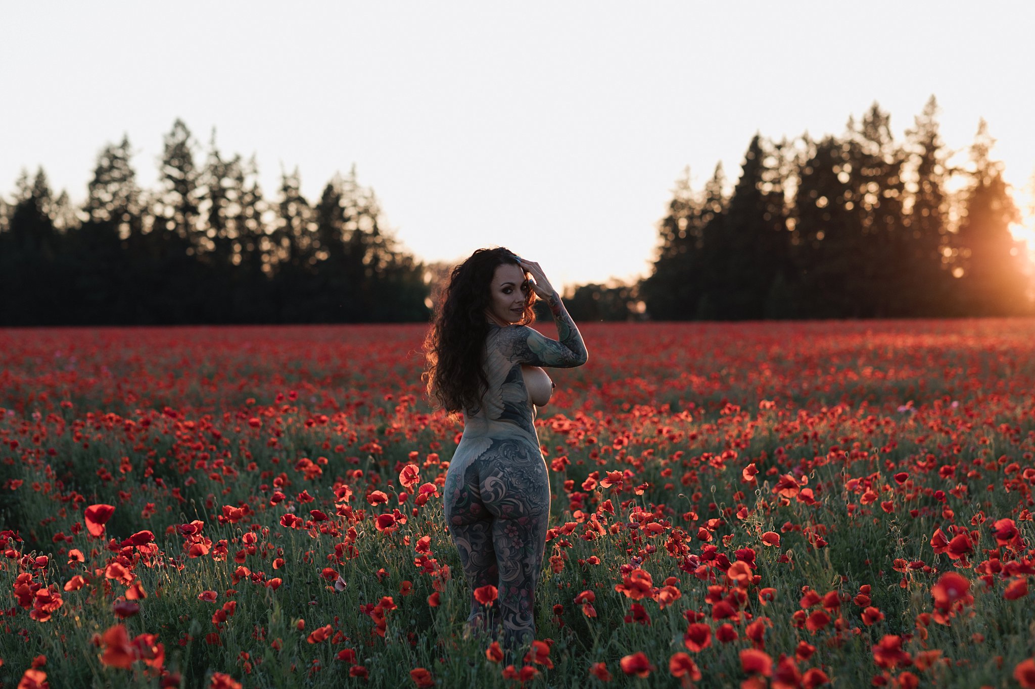 red poppy field outdoor boudoir oregon