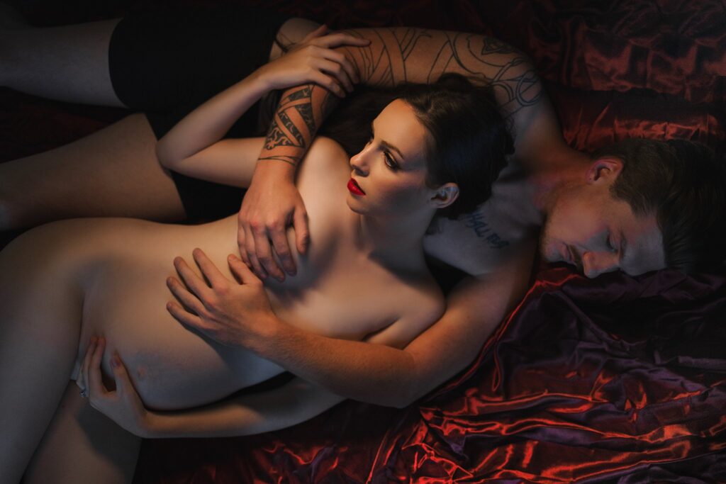 sensual couple boudoir maternity